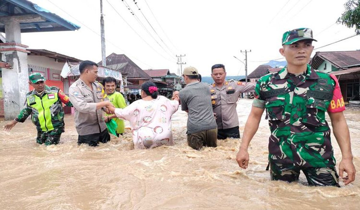 Bikin Panik! Banjir Parah Rendam Lebong Usai Hujan Deras, Warga Dievakuasi