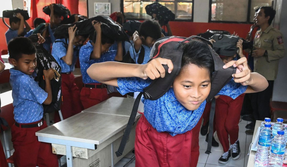 VIRAL! Tagana Masuk Sekolah di Sleman, Edukasi Mitigasi Bencana Bikin Siswa Antusias