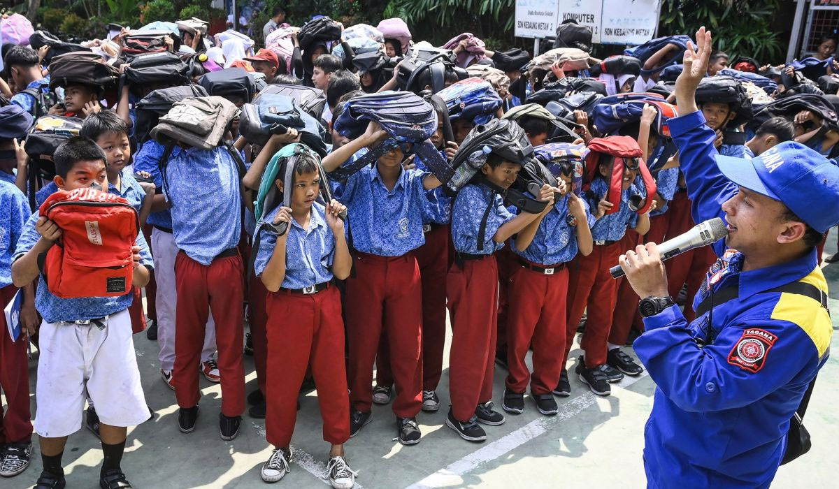 VIRAL! Tagana Masuk Sekolah di Sleman, Edukasi Mitigasi Bencana Bikin Siswa Antusias
